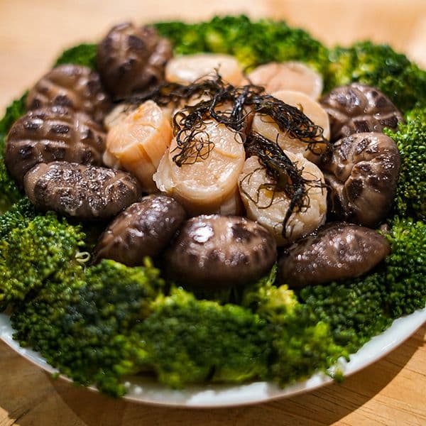 Stir-Fry Braised Mushrooms with Dry Scallop Image